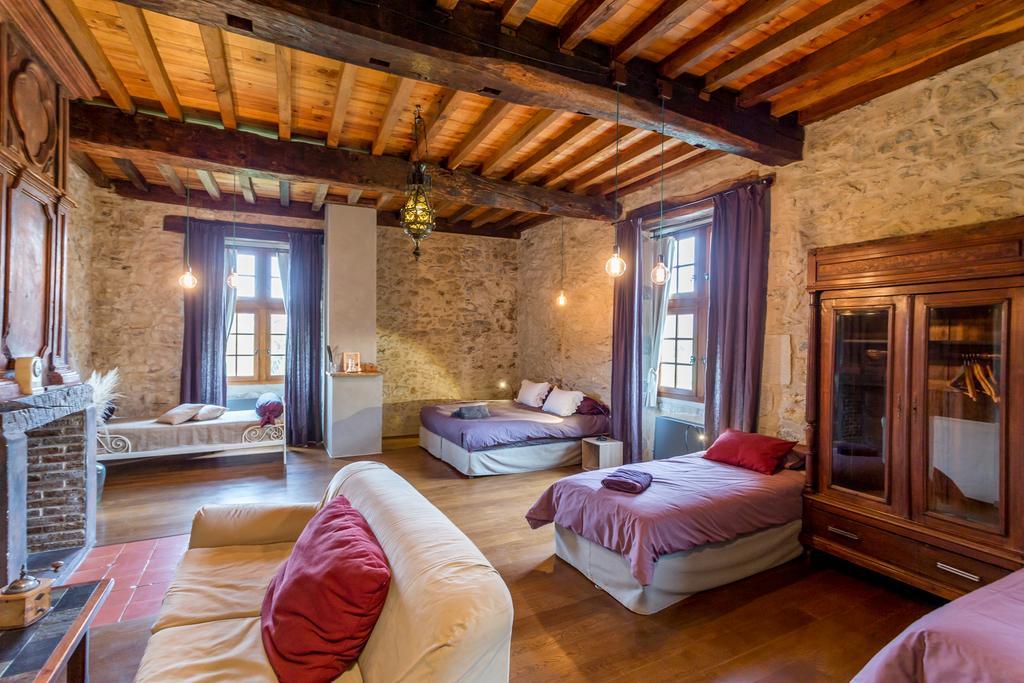 Bed & Breakfast Les Fous Du Village